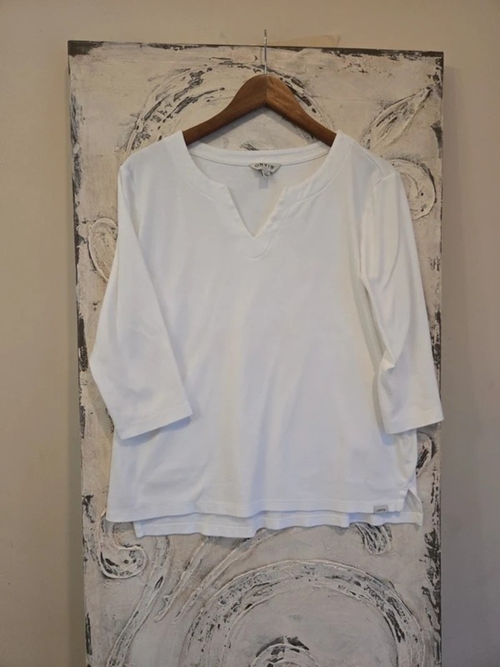 Orvis White Split V-Neck Long Sleeve Tee - Picture 1 of 4